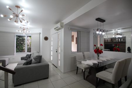 Casa de condomínio à venda com 160m², 4 quartos e 2 vagasSala 1