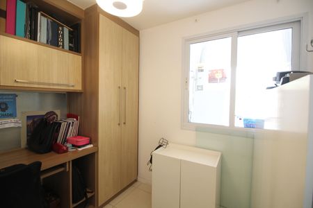 Casa de condomínio à venda com 160m², 4 quartos e 2 vagasQuarto 1