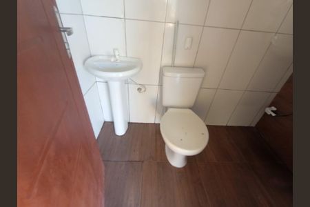 Banheiro 2 de casa para alugar com 2 quartos, 110m² em Arroio da Manteiga, São Leopoldo