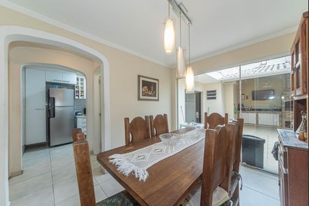 Casa para alugar com 114m², 3 quartos e 2 vagas Casa para alugar com 114m², 3 quartos e 2 vagasSala de Jantar