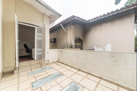 Casa para alugar com 114m², 3 quartos e 2 vagas Casa para alugar com 114m², 3 quartos e 2 vagasQuarto 2 - Varanda