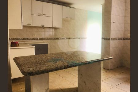 Casa à venda com 100m², 4 quartos e 1 vaga