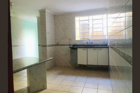 Casa à venda com 100m², 4 quartos e 1 vaga