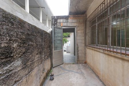 Casa à venda com 200m², 3 quartos e 5 vagas Casa à venda com 200m², 3 quartos e 5 vagasEntrada