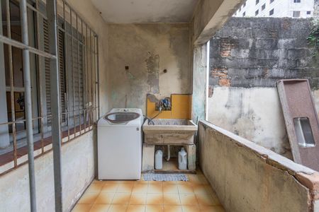 Casa à venda com 200m², 3 quartos e 5 vagas Casa à venda com 200m², 3 quartos e 5 vagasÁrea de serviço