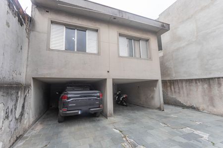 Casa à venda com 200m², 3 quartos e 5 vagas Casa à venda com 200m², 3 quartos e 5 vagasGaragem
