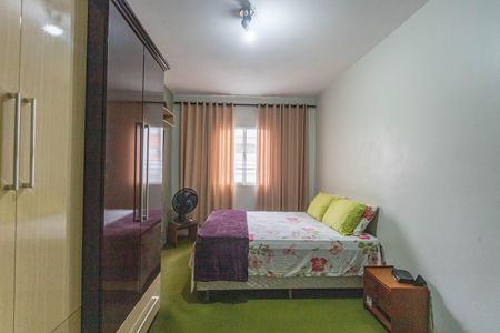 Casa à venda com 200m², 3 quartos e 5 vagas Casa à venda com 200m², 3 quartos e 5 vagasQuarto 3