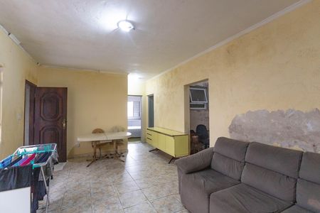 Casa à venda com 200m², 3 quartos e 5 vagas Casa à venda com 200m², 3 quartos e 5 vagasSala
