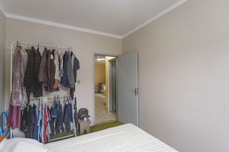 Casa à venda com 200m², 3 quartos e 5 vagas Casa à venda com 200m², 3 quartos e 5 vagasQuarto 2