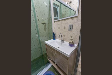 Casa à venda com 200m², 3 quartos e 5 vagas Casa à venda com 200m², 3 quartos e 5 vagasBanheiro social