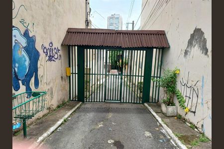 Casa à venda com 3 quartos, 106m² em Chora Menino, São Paulo