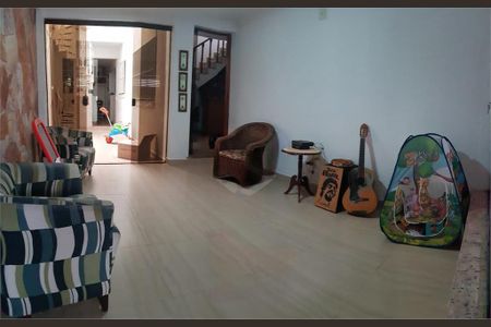 Casa à venda com 3 quartos, 185m² em Carandiru, São Paulo