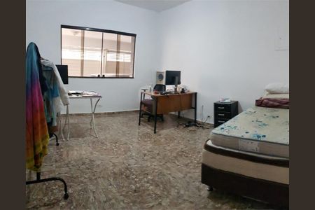 Casa à venda com 3 quartos, 185m² em Carandiru, São Paulo