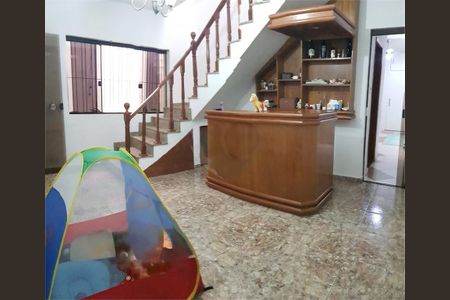 Casa à venda com 3 quartos, 185m² em Carandiru, São Paulo