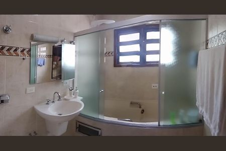Casa à venda com 3 quartos, 198m² em Vila Paiva, São Paulo