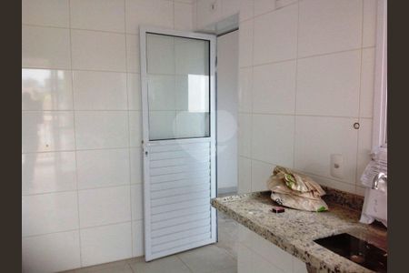 Casa à venda com 198m², 3 quartos e 3 vagas