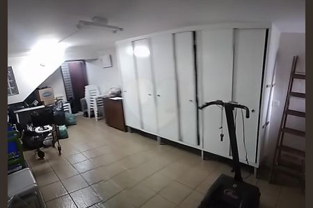 Casa à venda com 198m², 3 quartos e 3 vagas