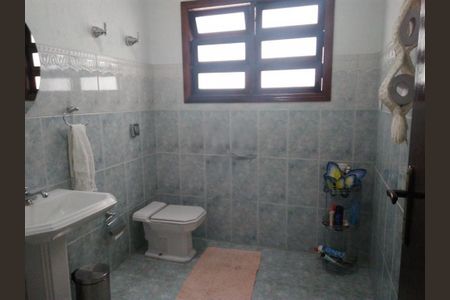 Casa à venda com 3 quartos, 198m² em Vila Paiva, São Paulo