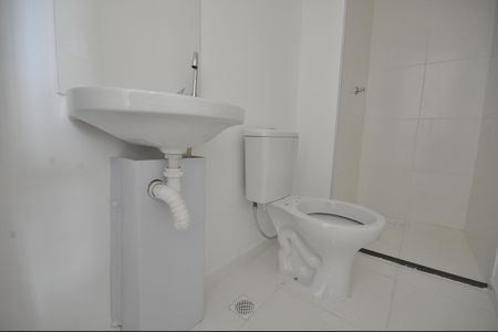 Banheiro de apartamento à venda com 2 quartos, 29m² em Vila Nilo, São Paulo