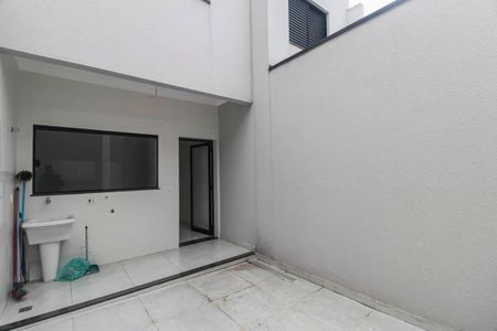 Casa à venda com 110m², 3 quartos e 2 vagas Casa à venda com 110m², 3 quartos e 2 vagasÁrea de serviço