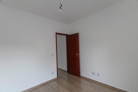 Casa à venda com 110m², 3 quartos e 2 vagas Casa à venda com 110m², 3 quartos e 2 vagasQuarto 2