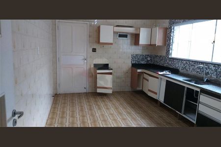 Casa à venda com 170m², 3 quartos e 2 vagas