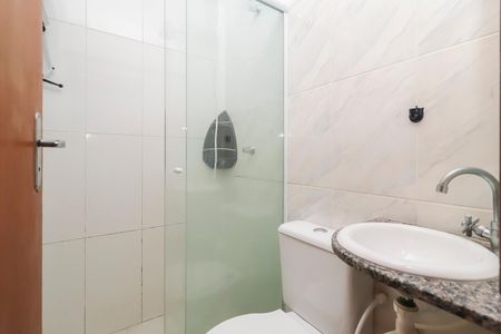 Casa de condomínio à venda com 117m², 3 quartos e 2 vagas Casa de condomínio à venda com 117m², 3 quartos e 2 vagasBanheiro da Suíte