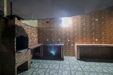 Casa de condomínio à venda com 117m², 3 quartos e 2 vagas Casa de condomínio à venda com 117m², 3 quartos e 2 vagasÁrea comum - Churrasqueira