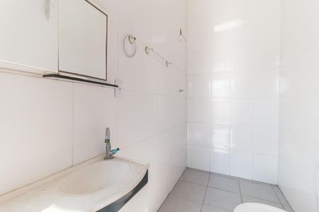 Casa para alugar com 905m², 5 quartos e 6 vagas Casa para alugar com 905m², 5 quartos e 6 vagasBanheiro da Área comum