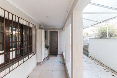 Casa para alugar com 905m², 5 quartos e 6 vagas Casa para alugar com 905m², 5 quartos e 6 vagasQuintal