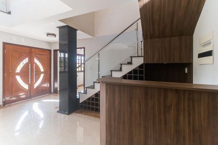 Casa para alugar com 905m², 5 quartos e 6 vagas Casa para alugar com 905m², 5 quartos e 6 vagasSala