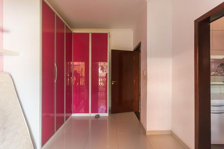 Casa para alugar com 905m², 5 quartos e 6 vagas Casa para alugar com 905m², 5 quartos e 6 vagasQuarto 1 - Suíte 1