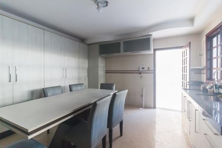 Casa para alugar com 905m², 5 quartos e 6 vagas Casa para alugar com 905m², 5 quartos e 6 vagasCozinha