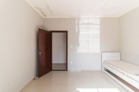 Casa para alugar com 905m², 5 quartos e 6 vagas Casa para alugar com 905m², 5 quartos e 6 vagasQuarto 3 - Suíte 3