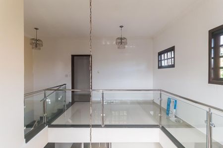 Casa para alugar com 905m², 5 quartos e 6 vagas Casa para alugar com 905m², 5 quartos e 6 vagasHall