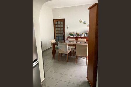 Casa à venda com 120m², 3 quartos e 2 vagas