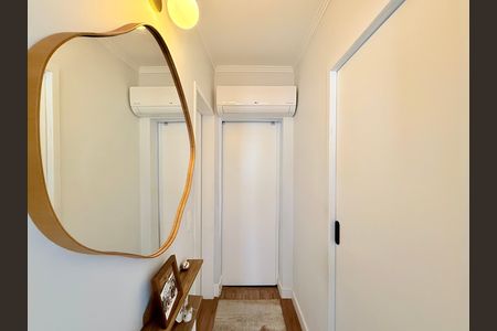 Apartamento à venda com 57m², 2 quartos e 1 vaga Apartamento à venda com 57m², 2 quartos e 1 vagaCorredor