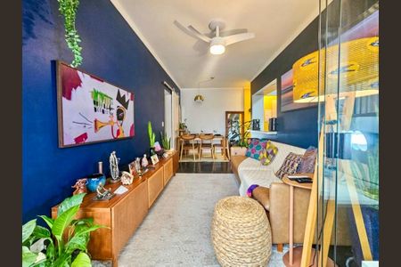 Apartamento à venda com 57m², 2 quartos e 1 vaga Apartamento à venda com 57m², 2 quartos e 1 vagaSala