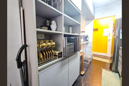 Apartamento à venda com 57m², 2 quartos e 1 vaga Apartamento à venda com 57m², 2 quartos e 1 vagaCozinha
