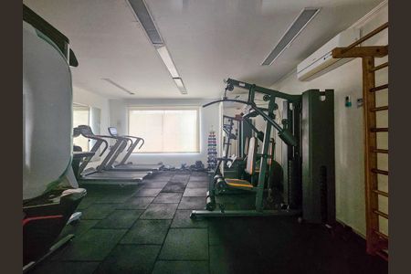Apartamento à venda com 57m², 2 quartos e 1 vaga Apartamento à venda com 57m², 2 quartos e 1 vagaAcademia
