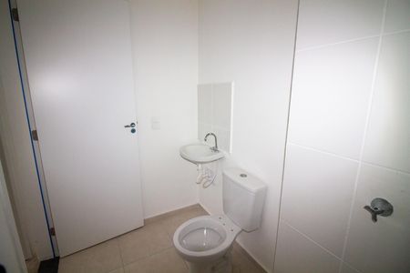 Apartamento à venda com 42m², 2 quartos e sem vaga Apartamento à venda com 42m², 2 quartos e sem vagaBanheiro