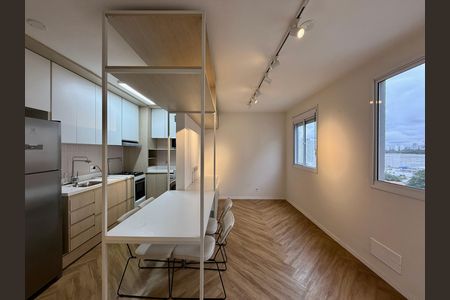 Sala  de apartamento para alugar com 1 quarto, 35m² em Santo Amaro, São Paulo