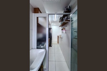 Apartamento à venda com 59m², 2 quartos e 1 vaga Apartamento à venda com 59m², 2 quartos e 1 vagaÁrea de Serviço