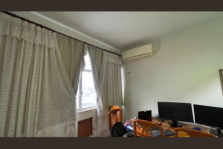 Apartamento para alugar com 106m², 3 quartos e 1 vaga Apartamento para alugar com 106m², 3 quartos e 1 vagaSala