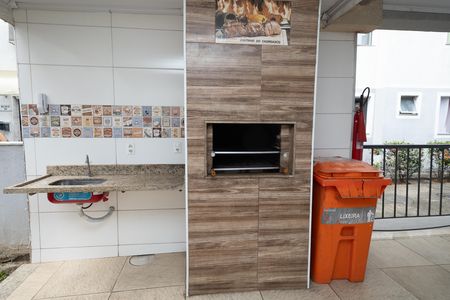 Apartamento para alugar com 48m², 2 quartos e 1 vagaÁrea comum - Churrasqueira