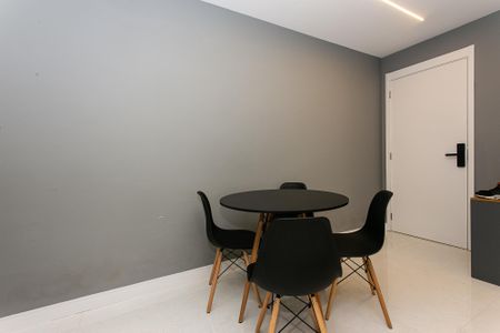 Apartamento para alugar com 76m², 2 quartos e 1 vaga Apartamento para alugar com 76m², 2 quartos e 1 vagaSala