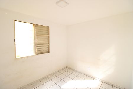 Quarto 1 de apartamento para alugar com 2 quartos, 52m² em Conjunto Residencial José Bonifácio, São Paulo