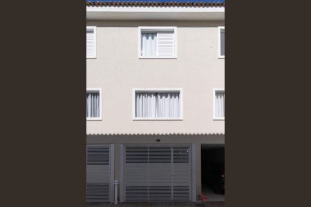 Casa de condomínio à venda com 115m², 3 quartos e 2 vagas Casa de condomínio à venda com 115m², 3 quartos e 2 vagasFachada