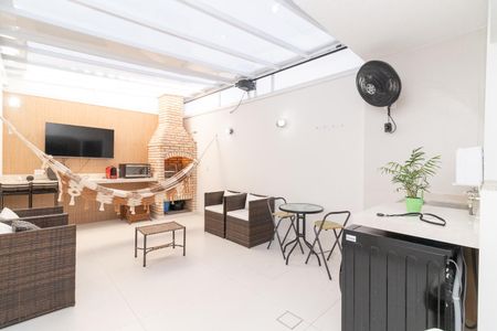 Casa de condomínio à venda com 115m², 3 quartos e 2 vagas Casa de condomínio à venda com 115m², 3 quartos e 2 vagasÁrea gourmet