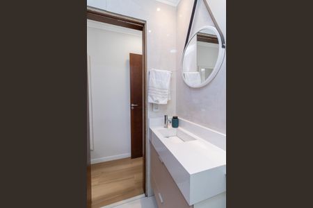 Casa de condomínio à venda com 115m², 3 quartos e 2 vagas Casa de condomínio à venda com 115m², 3 quartos e 2 vagasBanheiro da Suíte